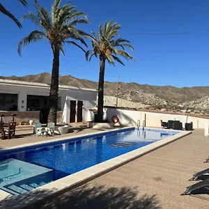Cortijo La Cueva Bed and breakfast